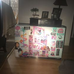 OMG Outragous Millennial Girls