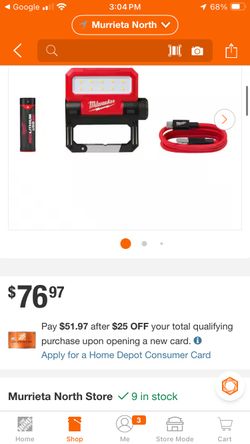 Milwaukee 550 Lumens LED REDLITHIUM USB Pivoting Flood Light