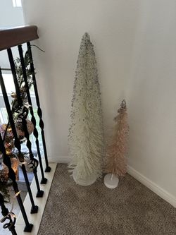 Christmas Decor $20