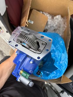 Brand New Muncie F20 PTO + Hydraulic Pump – Ford F-250/F-350/F-450/F-550/F-600