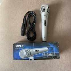 Pyle Hand Held Microphone
