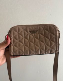 GUESS CROSSBODY PURSE