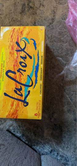 LaCroix Tangerine Sparkling Water 8-Pack