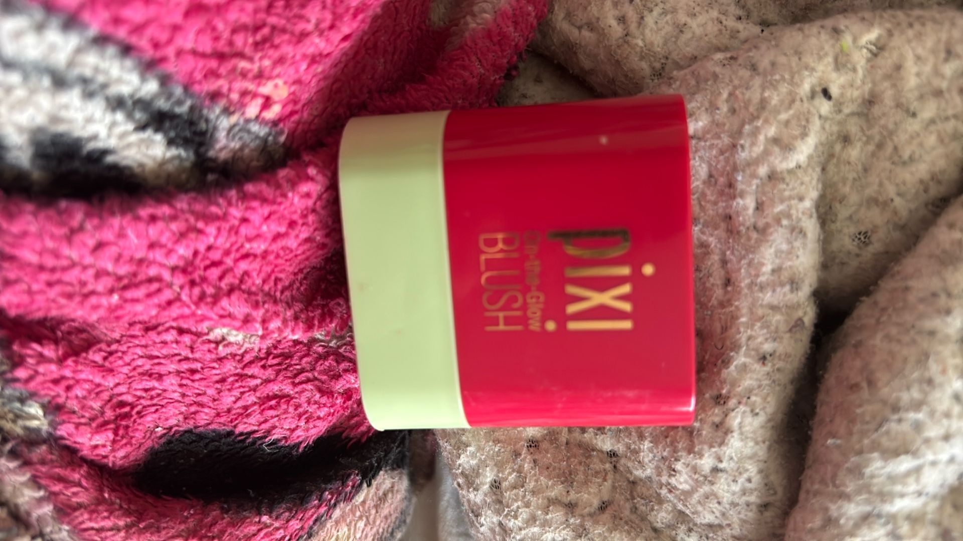 Pixi Blush In Shade Ruby