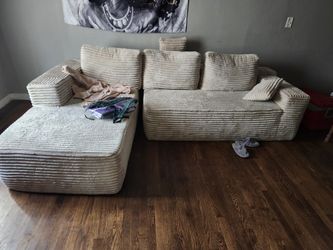 Sectional Couch 