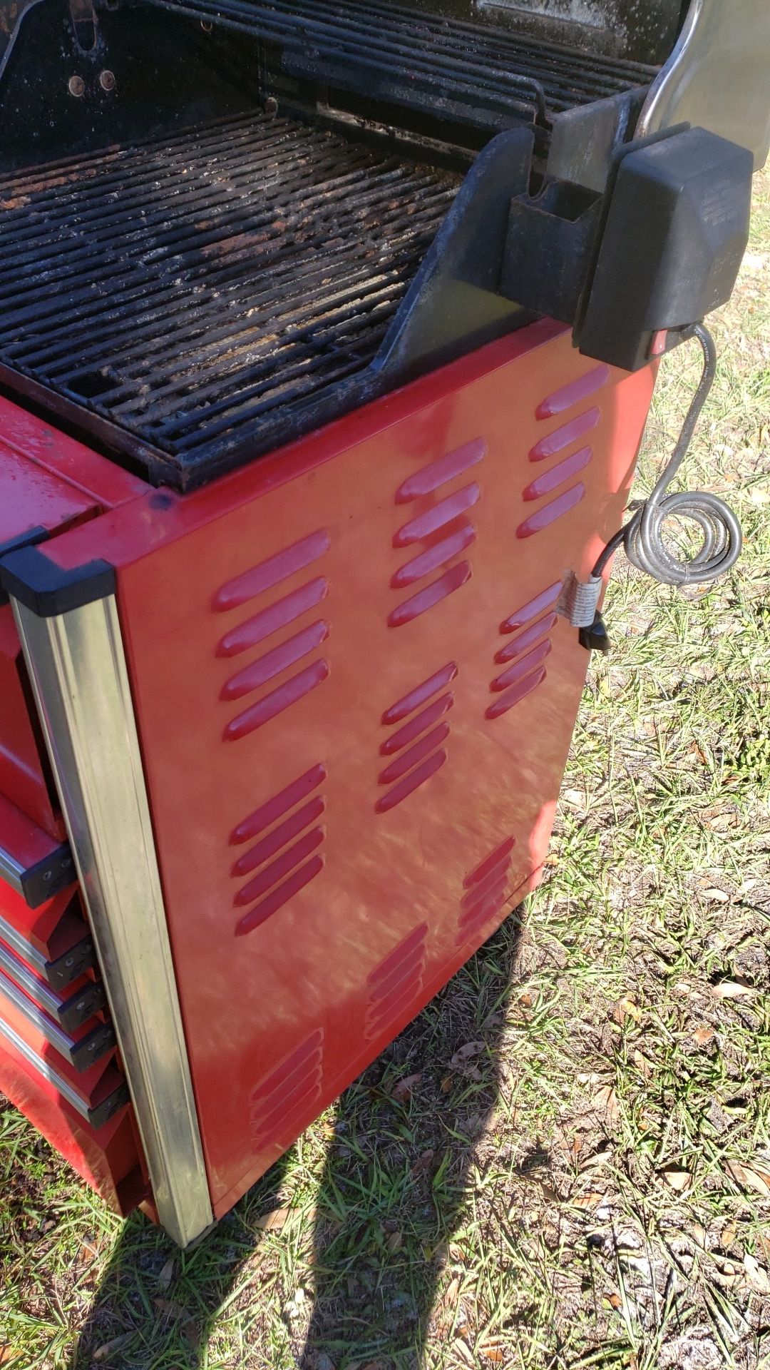 SnapOn gas Grill (tool box grill) for Sale in Auburndale, FL OfferUp