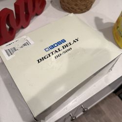 BOSS DD-500 Digital Delay Stompbox