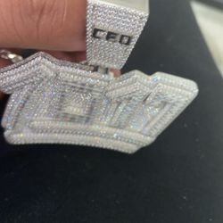 DIAMOND AND BAGUETTE LETTER 1017 CHAIN