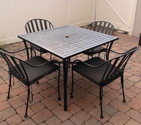 Black Metal Patio Dining Set with 4 Chairs