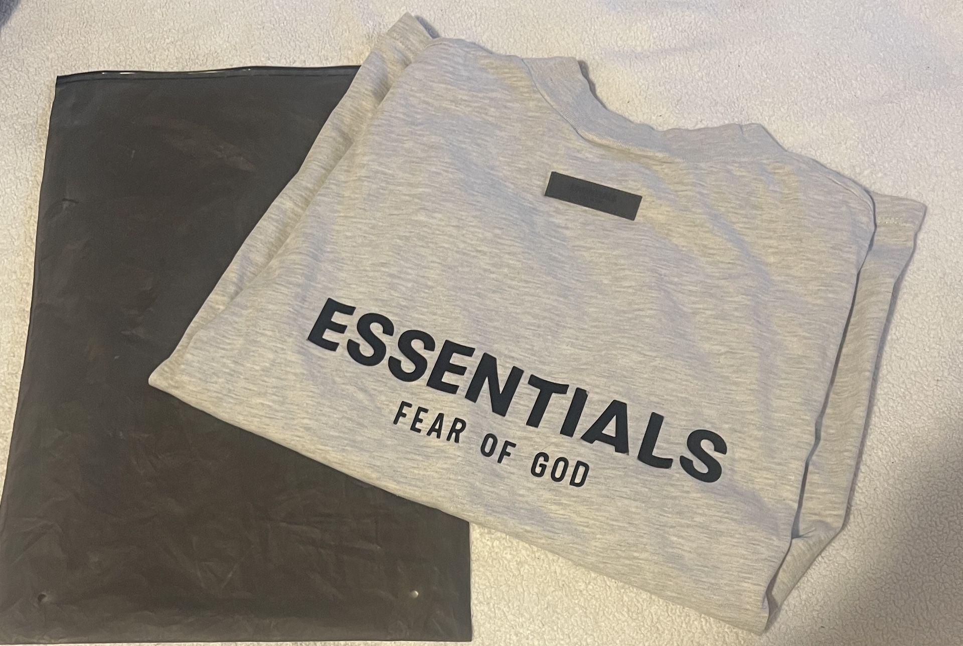 NICE fear, God, essentials T-shirt