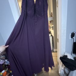 Purple  Wedding/ prom dress 5XL ( never worn)