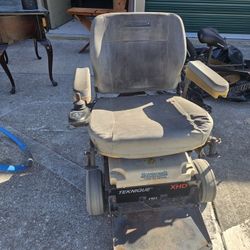 Hoveround Teknique XHD – Heavy-Duty Electric Wheelchair (Needs Batteries)