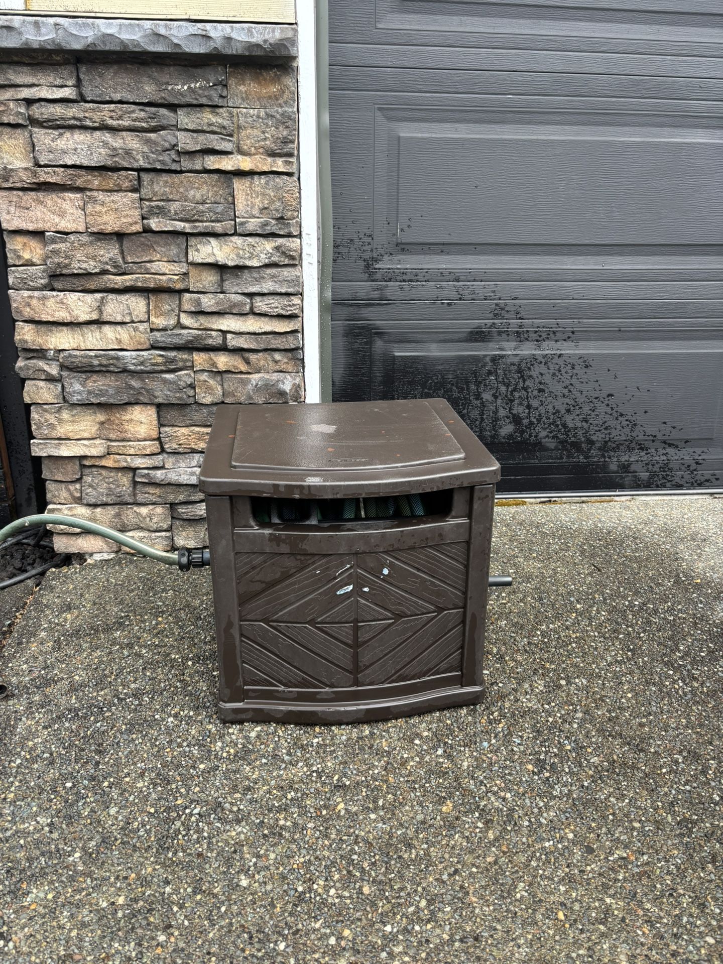 “Suncast” Hideaway Hose Reel (INCLUDES HOSE)