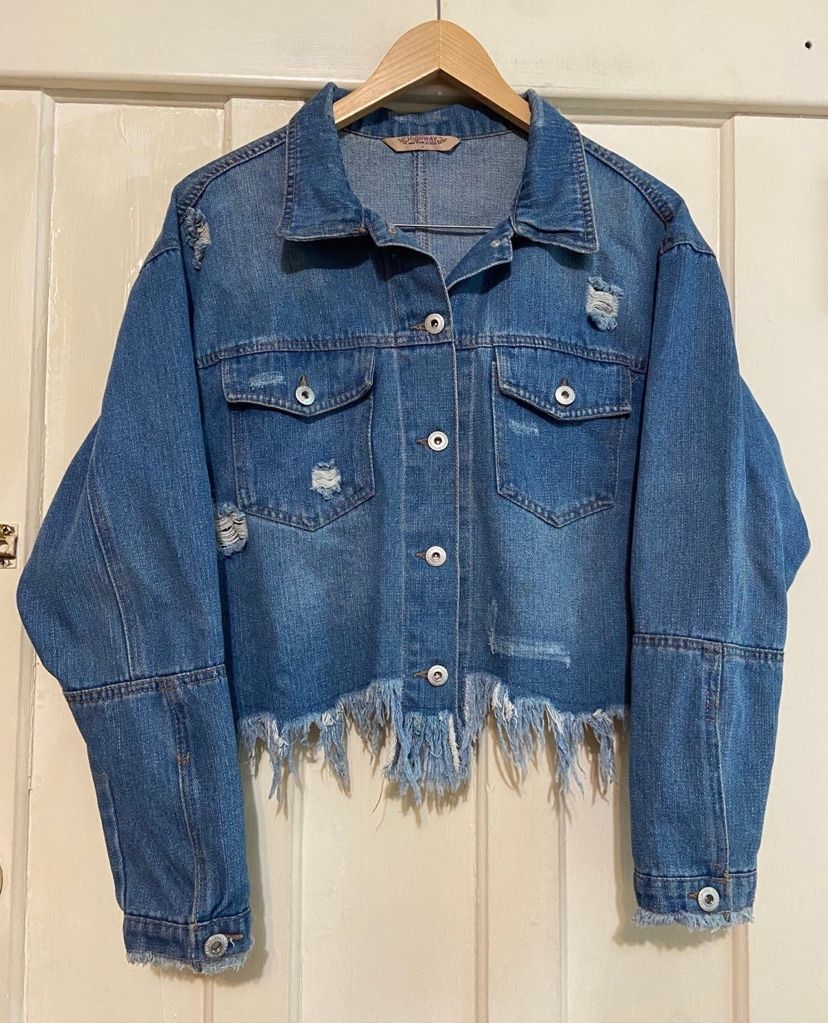High way jeans women’s distressed cropped jeans jacket large