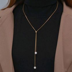 Elegant Golden Faux Pearl Necklace