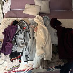 Size L Women Sweaters