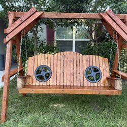 Tables, benches, chairs, Tiki bar, swings etc. let me know what you have in mind and I'll help you🪵🪾💎📲