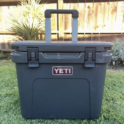 YETI ROADIE 32 Wheeled Cooler