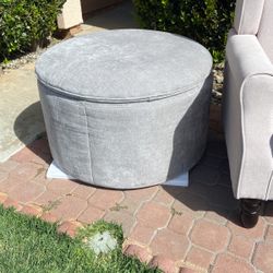 Large ottoman