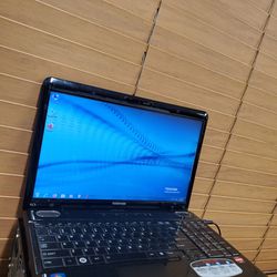 Toshiba Laptop With Original Charger Fresh Install Windows 7