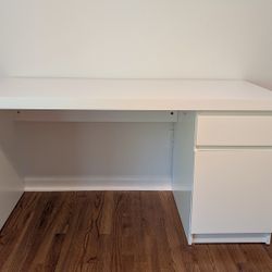 IKEA White MALM Desk
