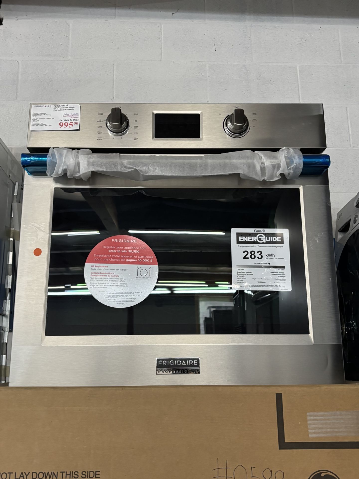 New! Frigidaire 30” Professional Single Convection Wall Oven