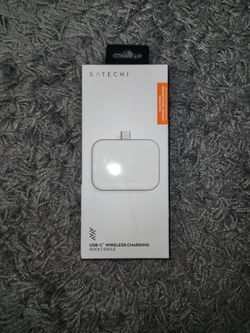 Satechi Airpod Charger