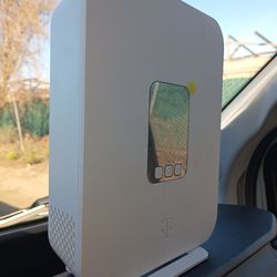 T-Mobile Internet 5G Gateway (Router) and windowsill bracket