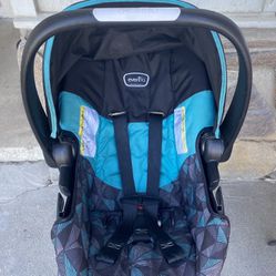 Evenflo Newborn/ Infant Car seat 