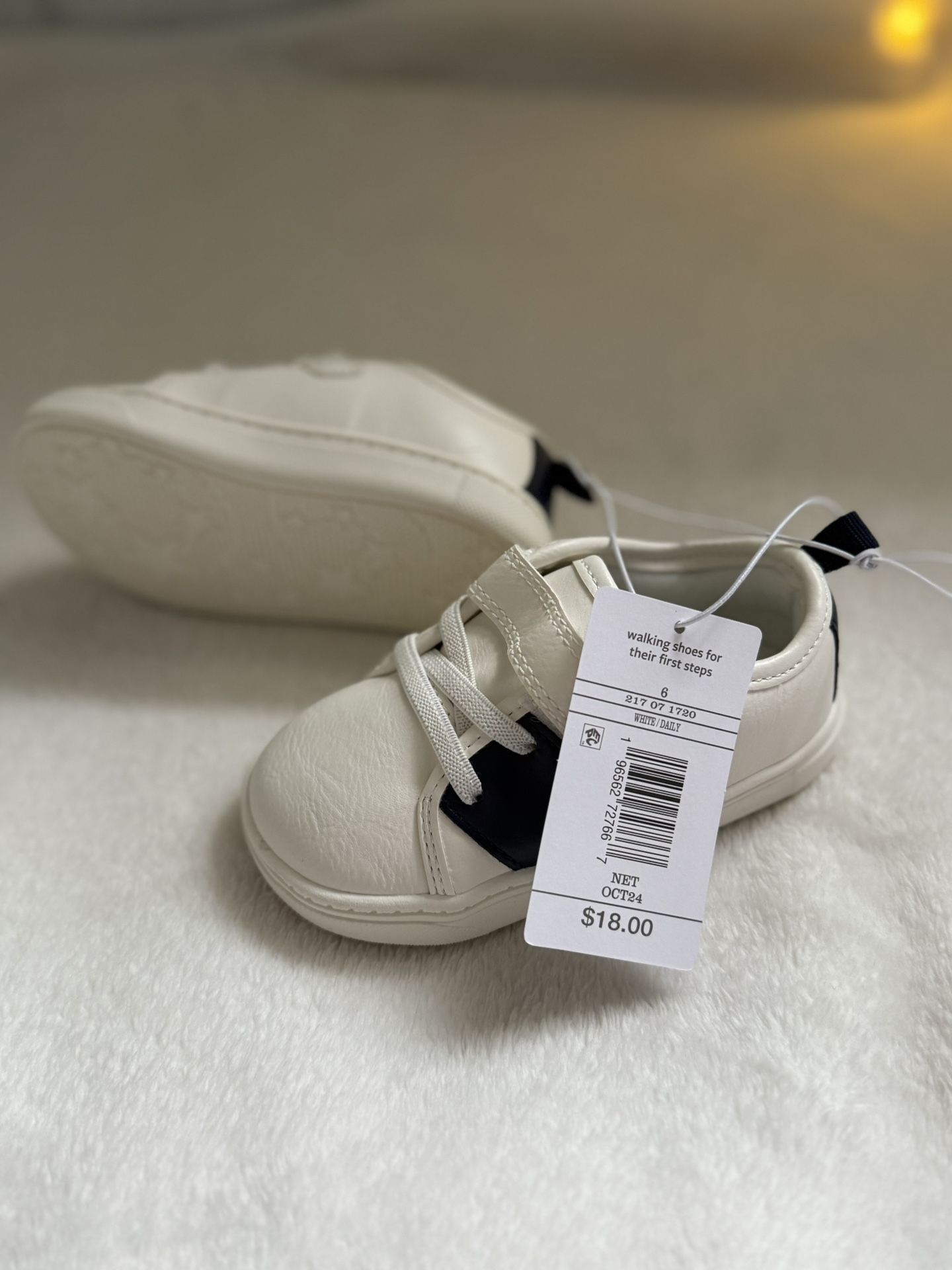 Carter's Toddler Shoes Size 6
