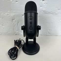 Blue Yeti USB Microphone Blackout Edition