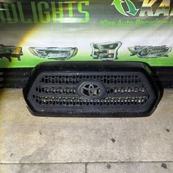2016-2022 Toyota Tacoma Grille Oem 
