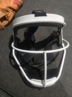Softball Fielder's Face Mask Guard