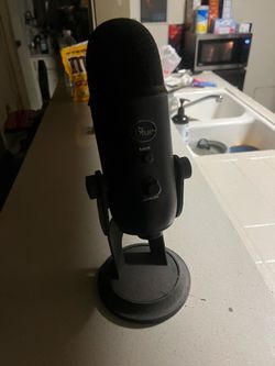 YETI MICROPHONE