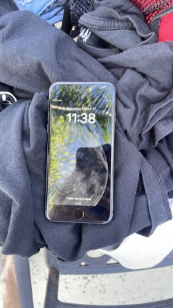Unlocked iPhone 8 slight damage on back fully unlocked