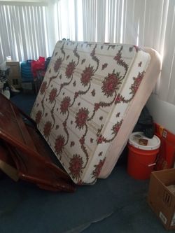 Full Size Bed 75X54 Inches