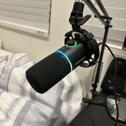 Maono RGB MICROPHONE PD2200X
