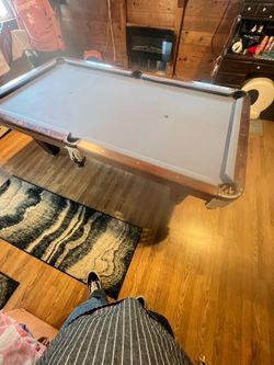 Pool table