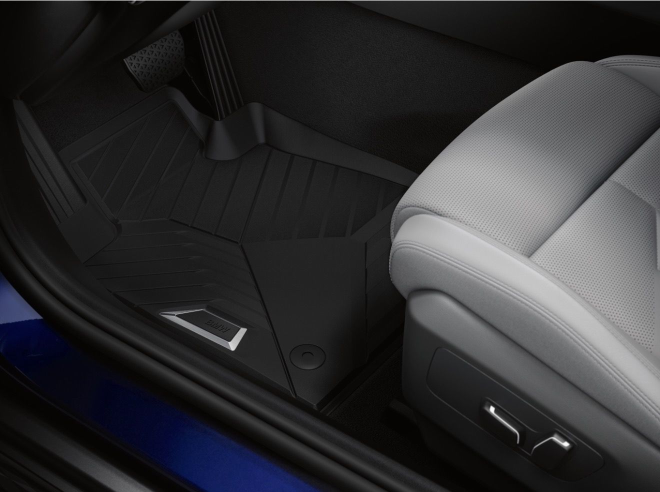 Brand new X5 All Weather Mats & Carpeted Mats for front and back