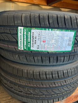 235/40R19 Tire Set NEW