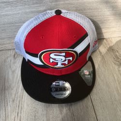 San Francisco 49ers New Era Snapback Hat$35