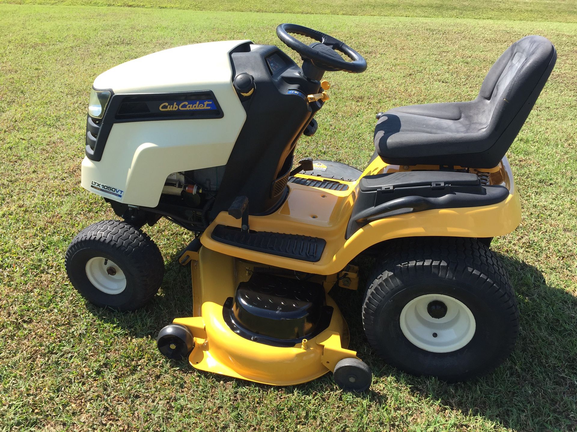 Cub Cadet LTX1050VT for Sale in Elm City, NC OfferUp