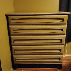 Hardwood Dresser 