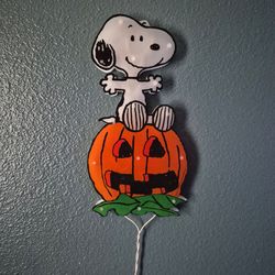 Snoopy Halloween wall light