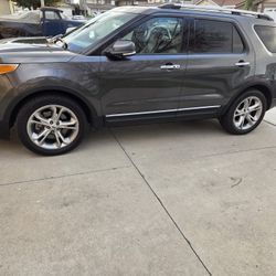 2015 Ford Explorer