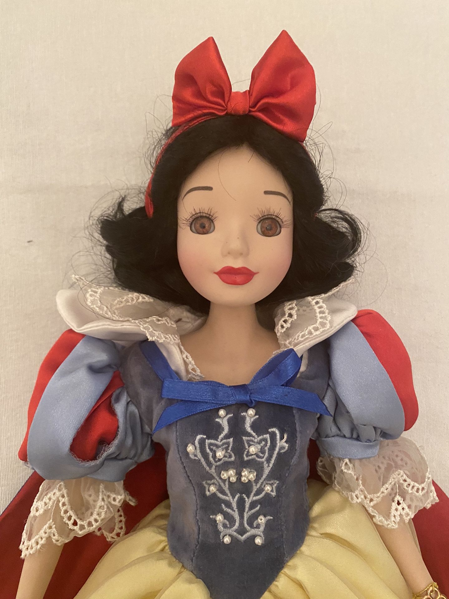 Porcelain Keepsake Snow White Doll Brass Key 