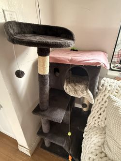 Cat tree
