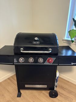 Dyna Grill W Full Propane Tank
