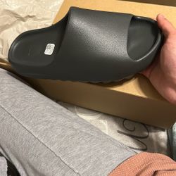 Yeezy Slide Dark Onyx Size 13 Men Brand New Authentic! 