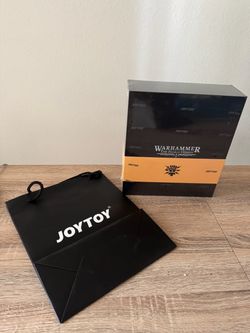 1/18 JOYTOY Rogal Dorn (Master Painted Version) Collector's Edition